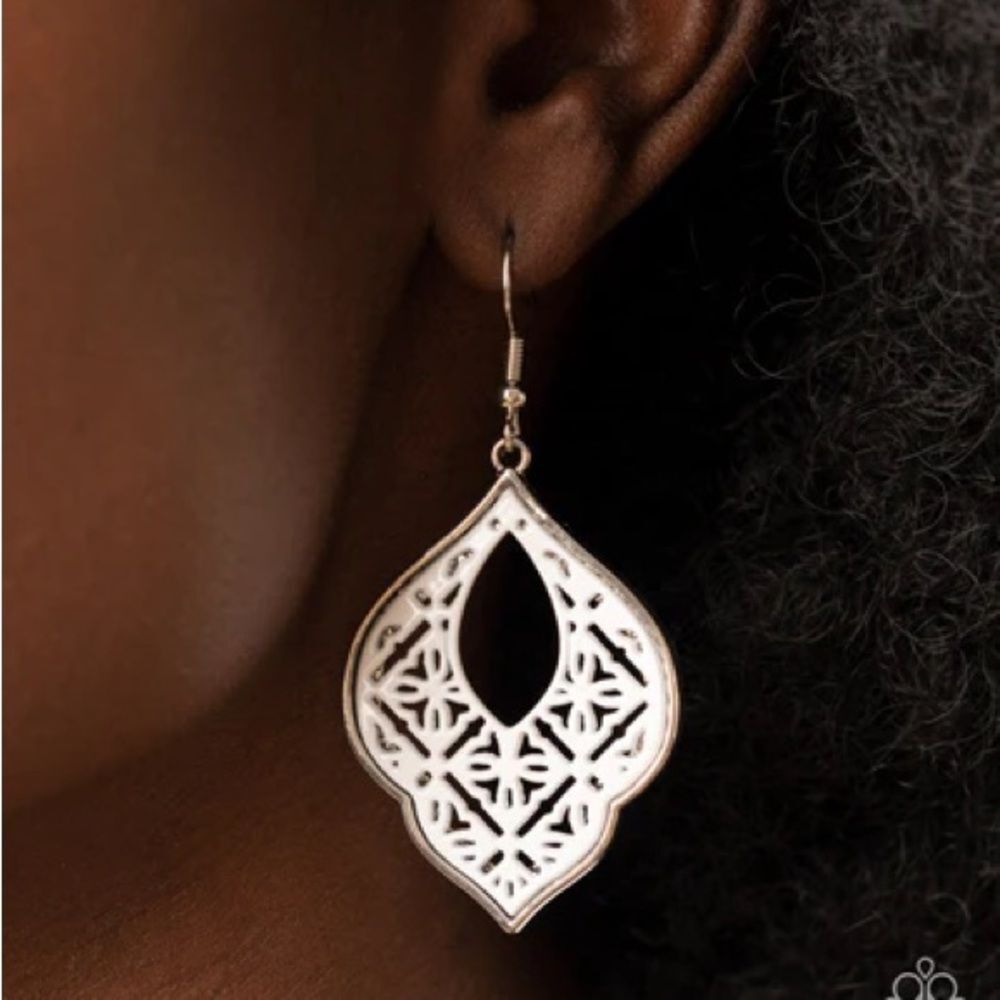 NWT...Silver fishhook earring with white accents - "Thessaly Terrace"